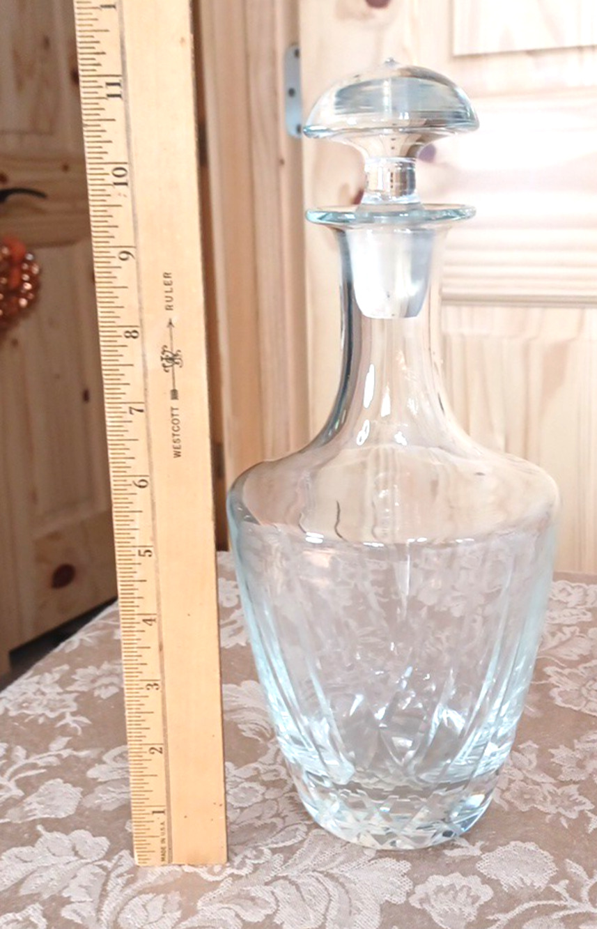 VTG Heavy Crystal 11 1/2" Decanter w Faceted Glass Stopper Diamond Cut Barware